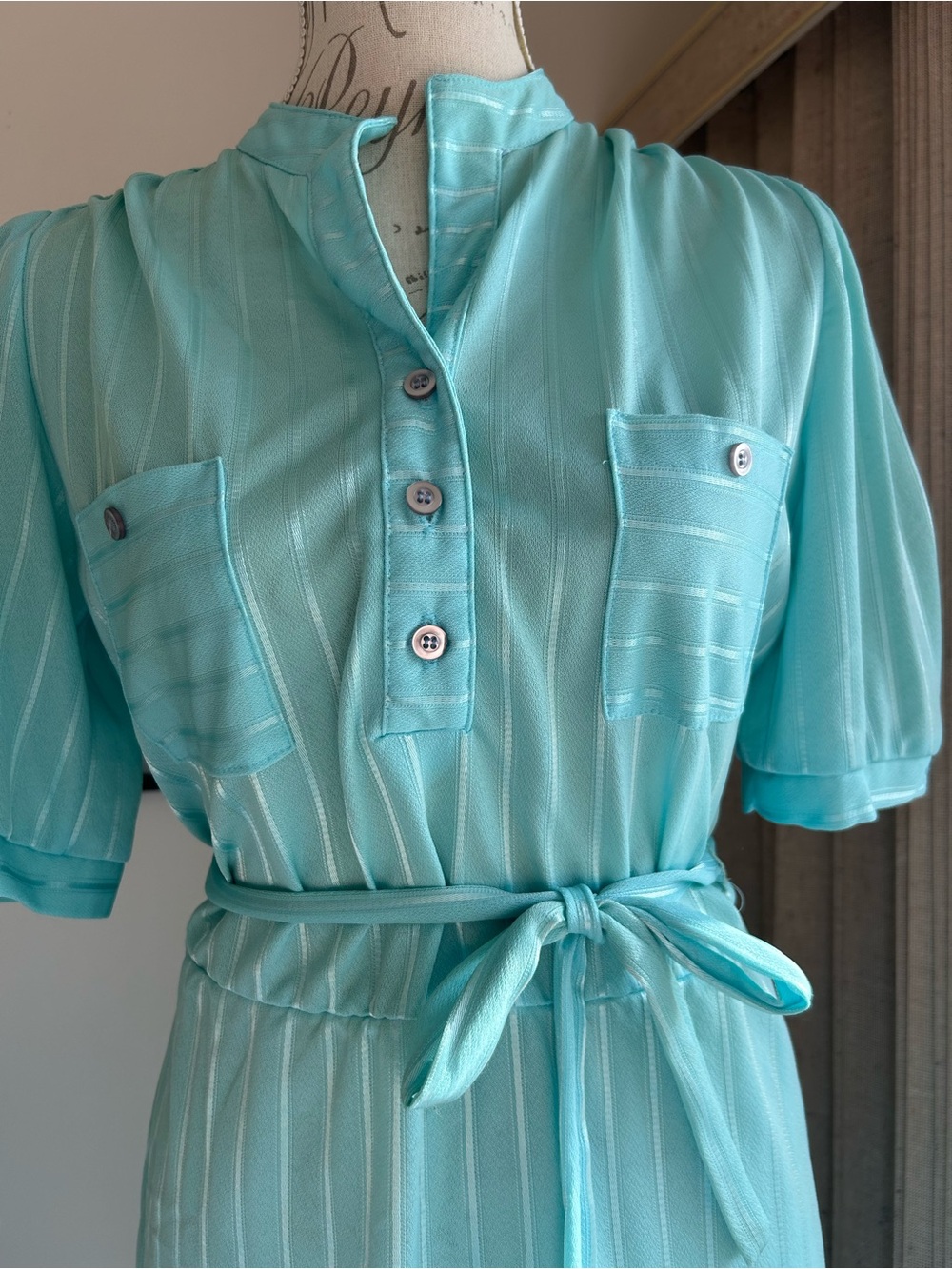 Vintage 1980’s Tie-Waist Shirt Dress - Picture 6 of 6